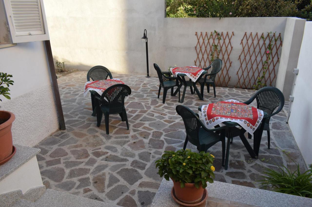A Casa Di Zia Bed & Breakfast Oschiri Exterior foto